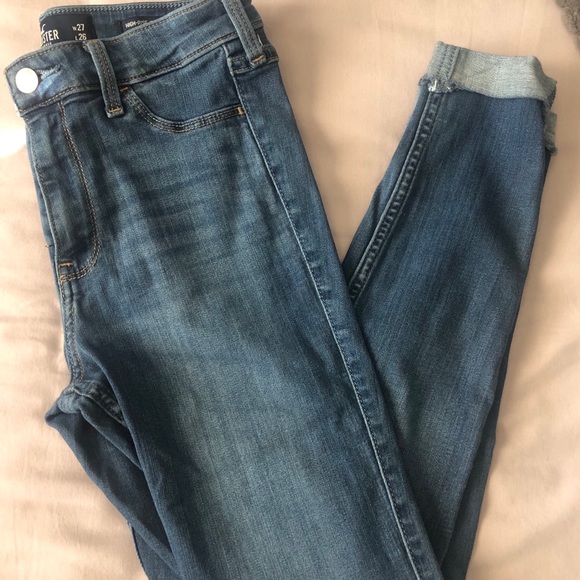 Hollister High Rise Jeans - Picture 1 of 2